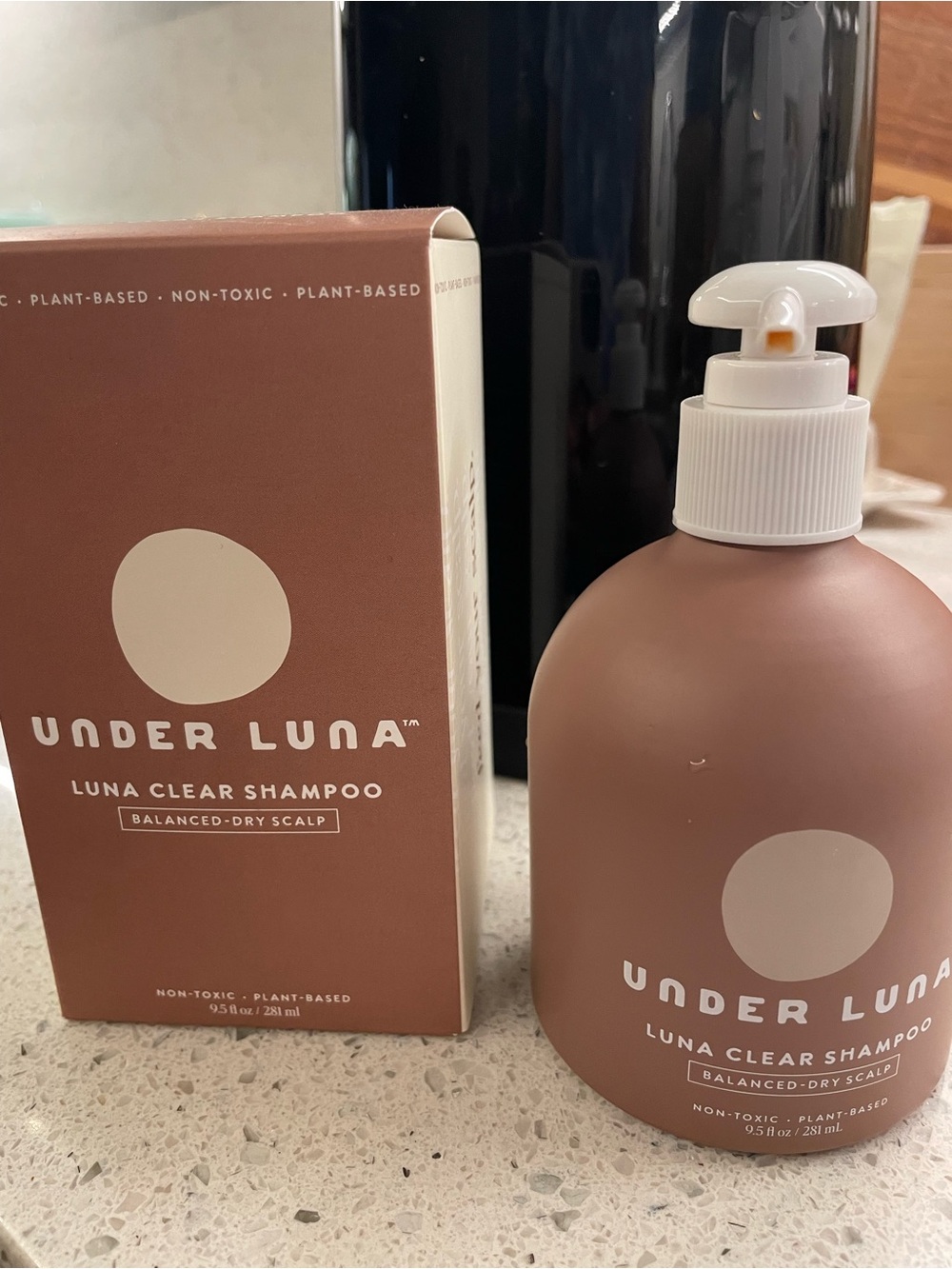Under Luna Clear Shampoo - Picture 2 of 2